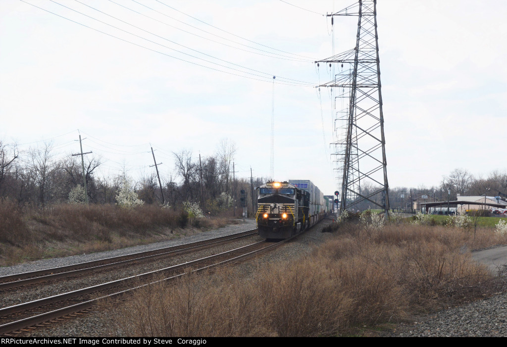 NS 4174 just west of the old station 